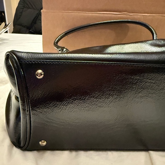 Salvatore Ferragamo Gancini Black Shoulder Bag with Glossy Finish - Picture 6 of 13